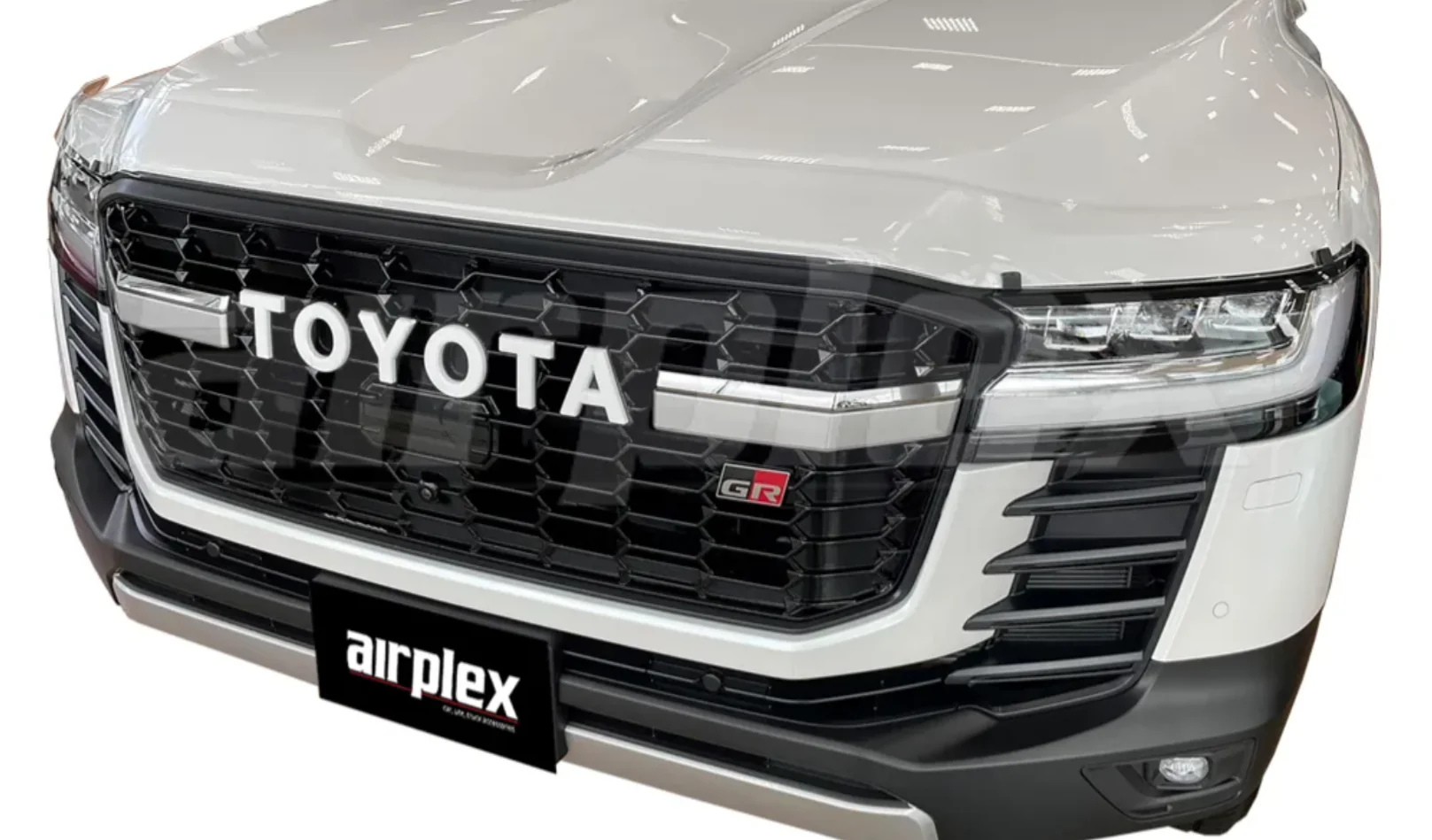 Bonnet Protector Toyota Land Cruiser 300 Series - Image 4