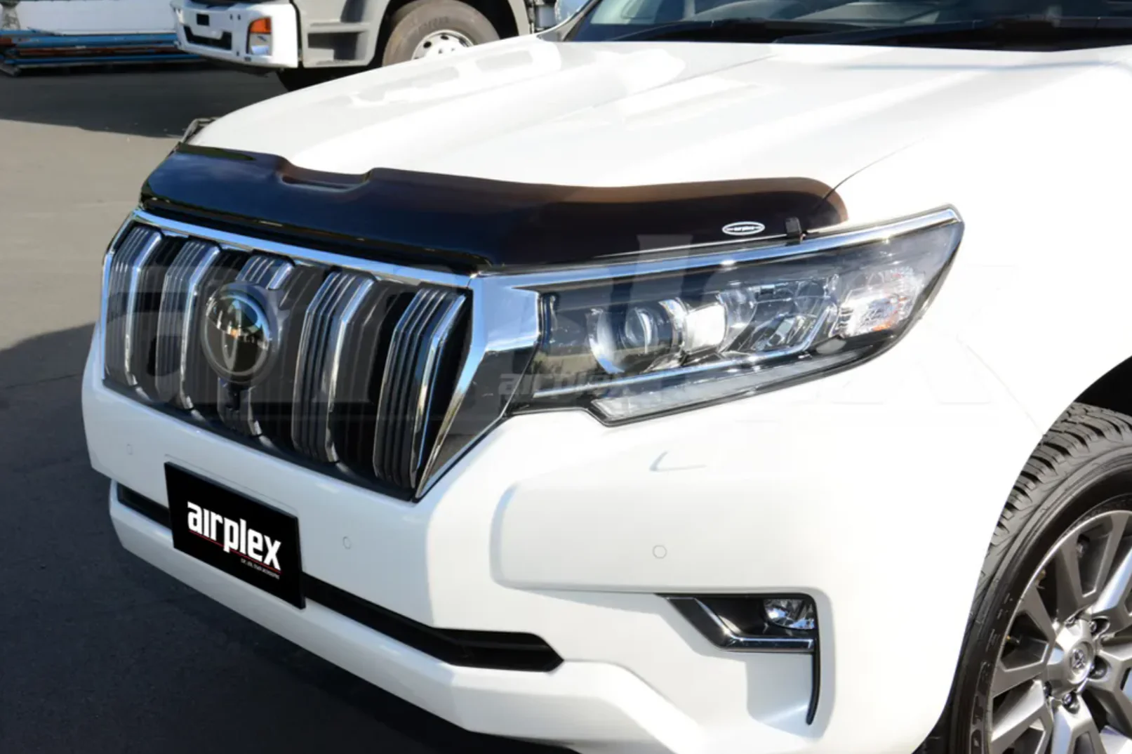 Bonnet Protector Toyota Land Cruiser Prado - Dark Tint - Image 3