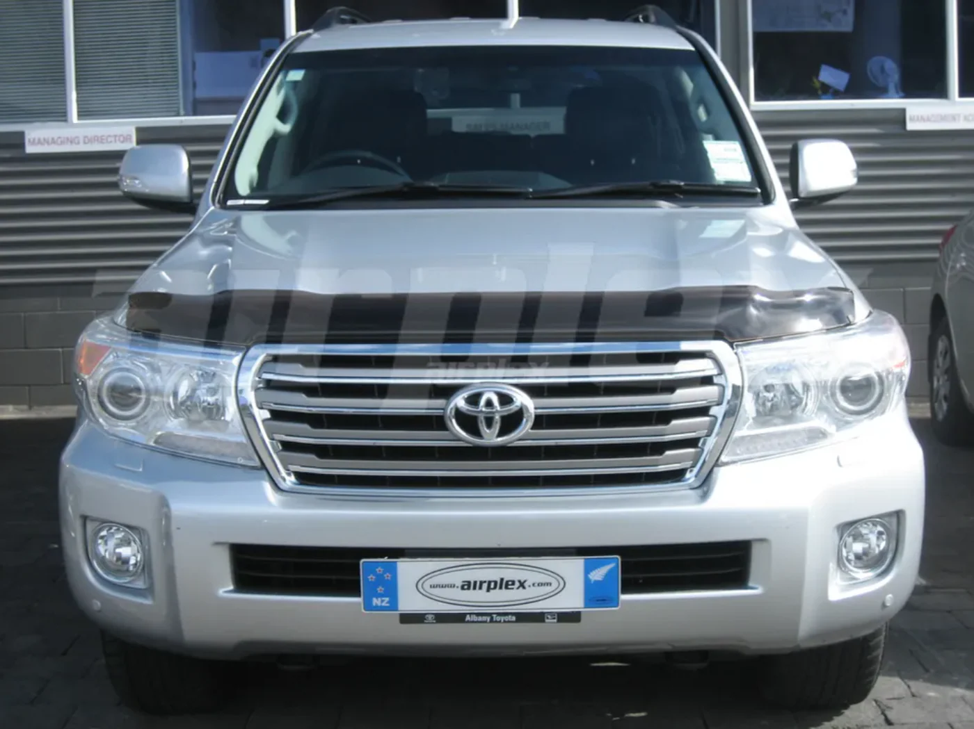 Toyota Land Cruiser 200 Series Bonnet Protector 2012 - 2015 Dark Tint - Image 3
