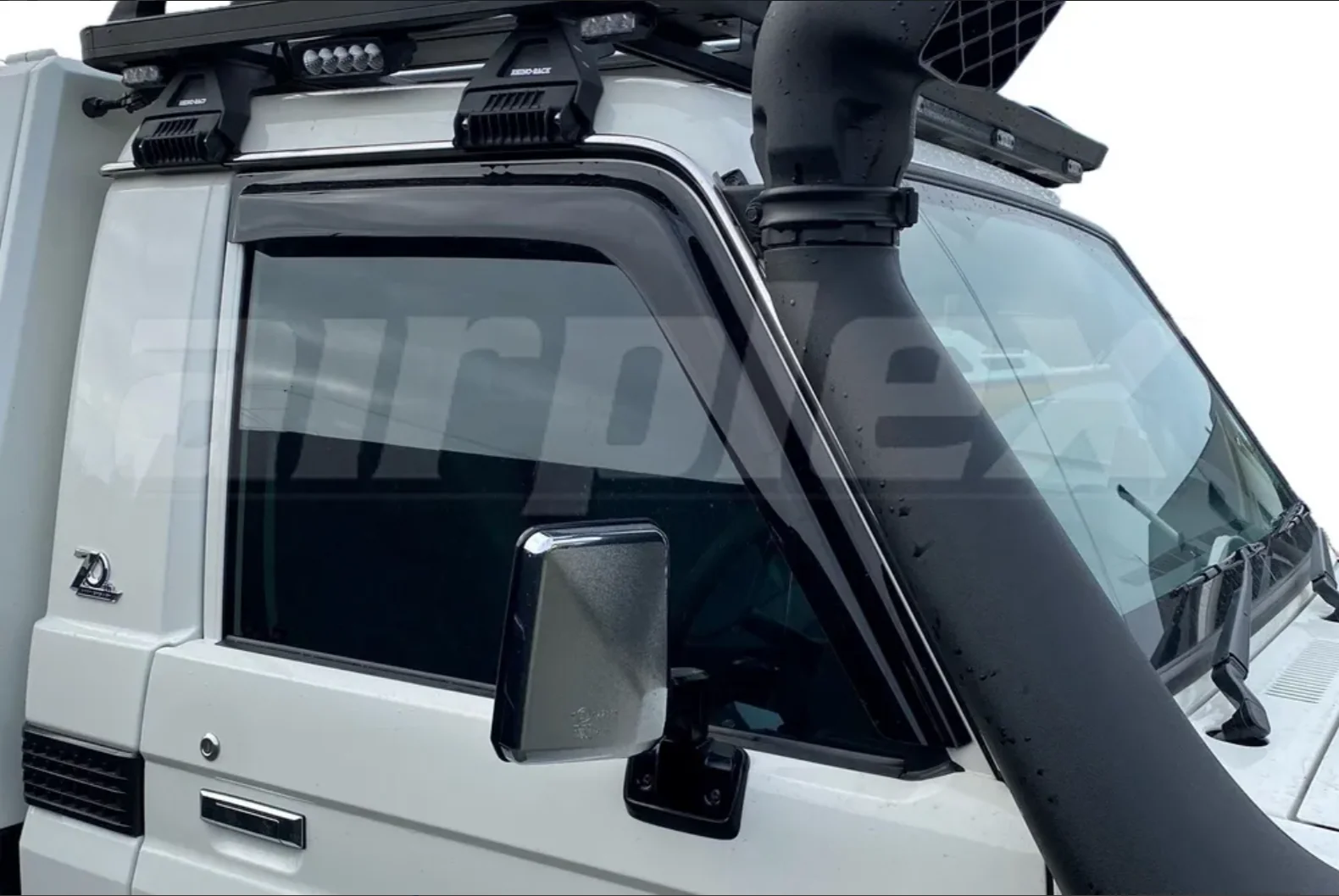 Toyota Land Cruiser 70 Series Single Cab WEATHERSHIELD - SLIM - DARK TINT - 2 PIECE SET - Image 3